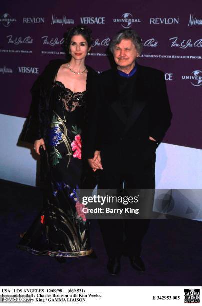 Usa Los Angeles 12/09/98 Fire And Ice Ball : Charles Bronson With Kim Weeks.