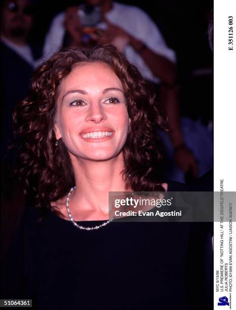 Nyc 5/13/99 U.S. Premiere Of "Notting Hill" At The Ziegfeld Theatre. Julia Roberts