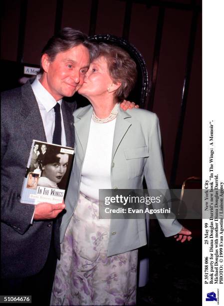 May 99 New York City Book Party For Diana Douglas Darrid's New Book "In The Wings: A Memoir". Michael Douglas With Mother Diana Douglas Darrid.