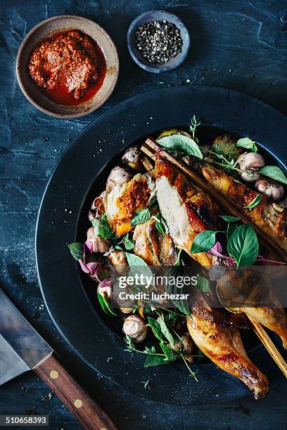 whole roasted chicken - gourmet chicken stock pictures, royalty-free photos & images