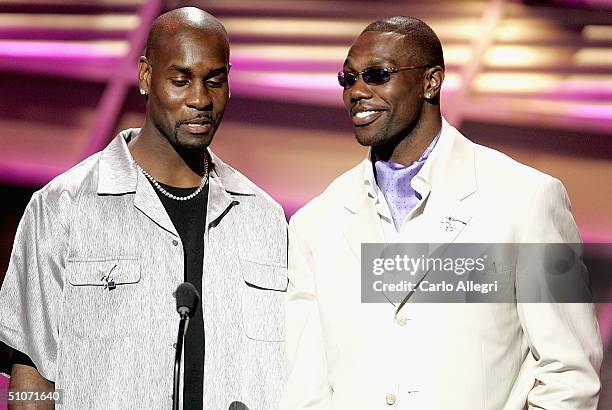 A Gary Payton and NFL's Terrell Owens onstage at the 12th Annual ESPY Awards held at the Kodak Theatre on July 14, 2004 in Hollywood, California....