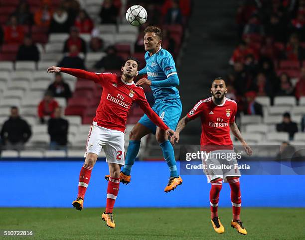 ZenitÕs defender from Italy Domenico Criscito with SL BenficaÕs midfielder Pizzi in action during the UEFA Champions League Round of 16: First Leg...