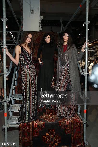 Designer Stacey Bendet poses with models at the alice + olivia by Stacey Bendet Fall 2016 presentation at The Gallery, Skylight at Clarkson Sq on...