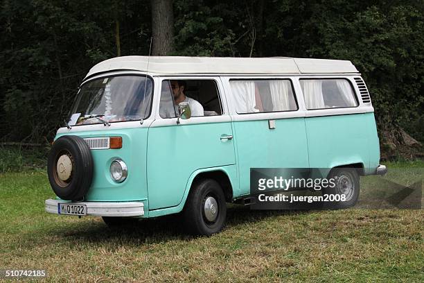 vintage vw bus t 2 - combi van stock pictures, royalty-free photos & images