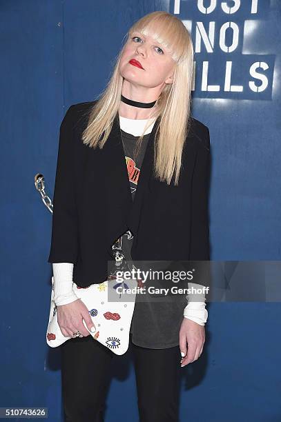 Fiona Byrne of The Byrne Notice attends the Alice + Olivia by Stacey Bendet presentation during New York Fashion Week Fall 2016 at The Gallery,...