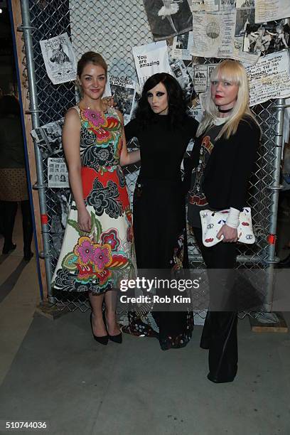 Actress Abby Elliott, designer Stacey Bendet and Fiona Byrne attend the alice + olivia by Stacey Bendet Fall 2016 presentation at The Gallery,...