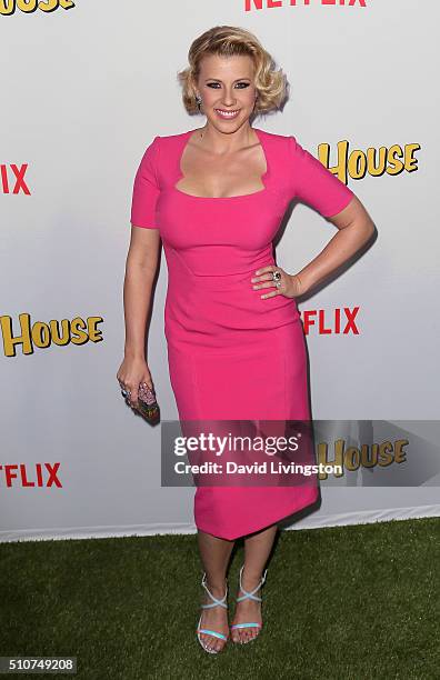 Actress Jodie Sweetin attends the premiere of Netflix's "Fuller House" at Pacific Theatres at The Grove on February 16, 2016 in Los Angeles,...