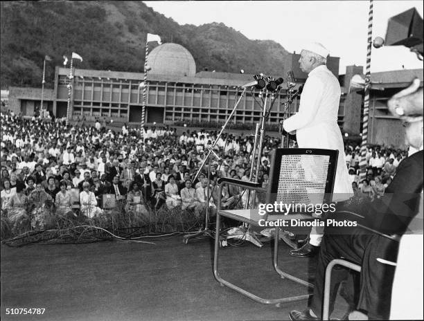 Opening of BARC Bhabha Atomic Reactor by Pandit Jawaharlal Nehru , Bombay , Mumbai , Maharashtra , India , 16 January 1961 .