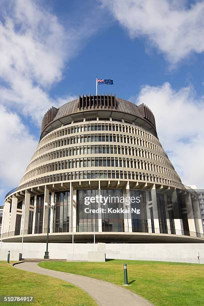 beehive - parliament house new zealand stock pictures, royalty-free photos & images