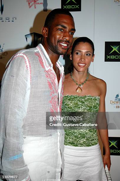 Actor Bill Bellamy and wife, Kristin, attend the UPN series "Second Time Around" launch party July 18, 2004 in Miami Beach, Florida.