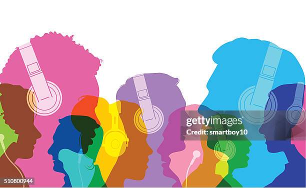 stockillustraties, clipart, cartoons en iconen met head silhouettes with headphones - luisteren