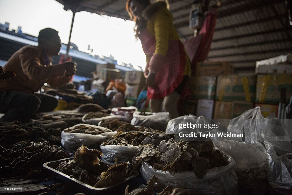 Illegal Trading At Myanmar's Lawless Region, Mong La