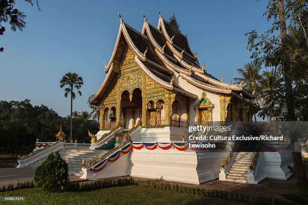Golden City Temple (Wat Xieng Thong), Luang Prabang, Laos, Southeast Asia