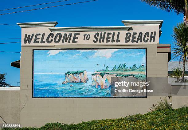 Shell Beach Sign Pismo Beach Road Photos and Premium High Res Pictures - Getty Images