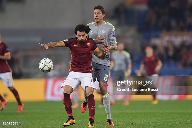 Varane As Roma 82 Mohammed Salah Vs Madrid 2016 Stock Photos, High-Res Pictures, and ...