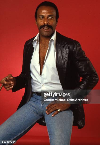 Actor Fred Williamson poses for a studio portrai session in Los Angeles in circa 1982.