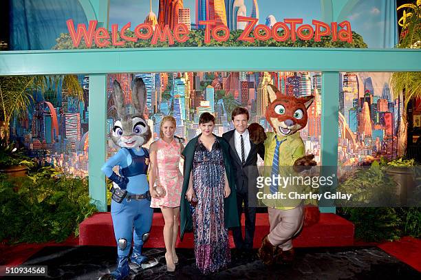 198 Los Angeles Premiere Of Walt Disney Animation Studios Zootopia Photos  and Premium High Res Pictures - Getty Images
