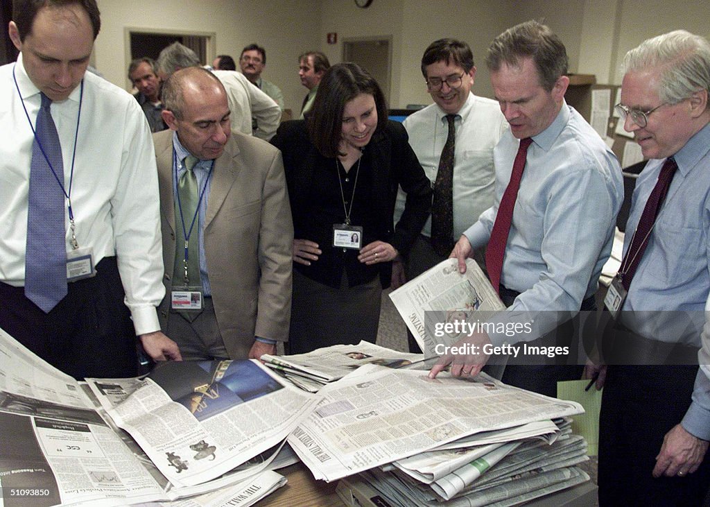 Paul Steiger (2 L Managing Editor Of The Wall Street Journal Examines One Of The First