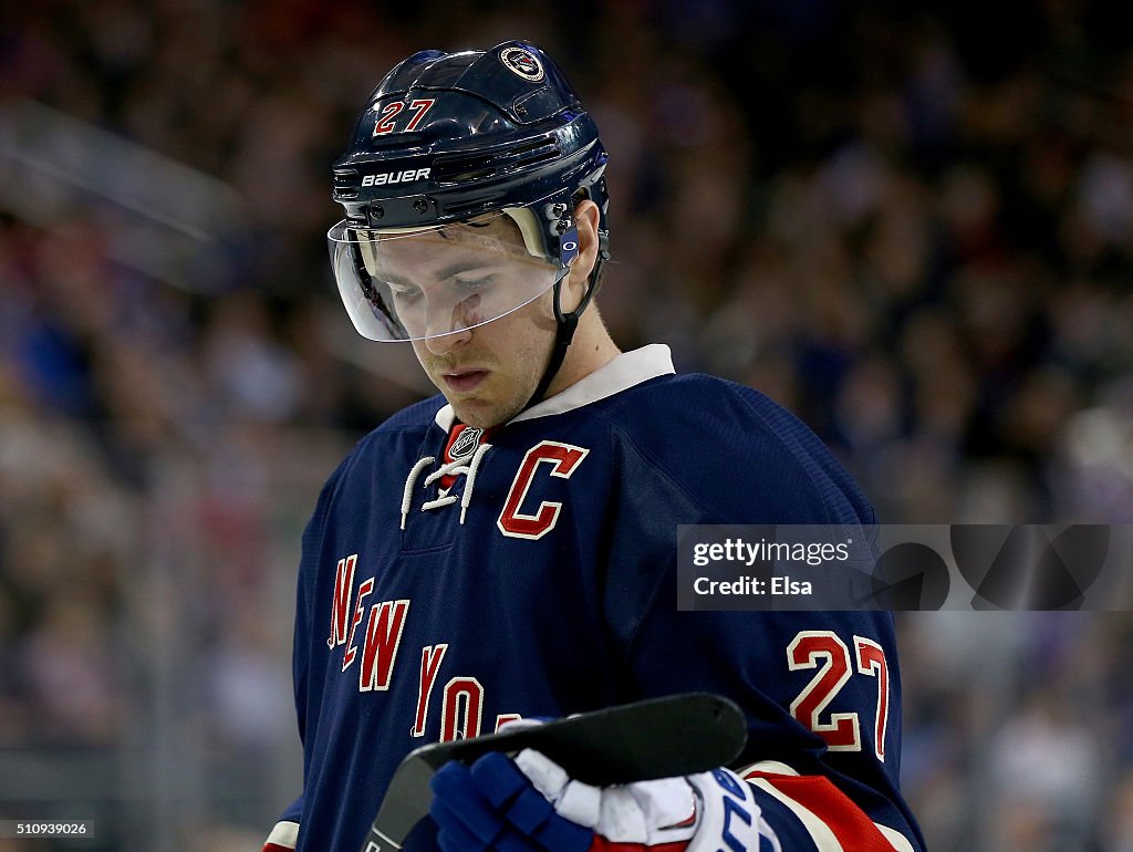 Chicago Blackhawks v New York Rangers