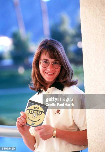 Indian Wells, California, Melinda French An Executive With Microsoft And Wife Of Bill Gates Shows A Copy Of " Bob " At A Trade Show "Demo 95""Bob"...