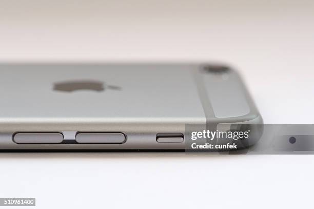 63 Iphone 6s Space Grey Stock Photos and High-Res Images - Getty