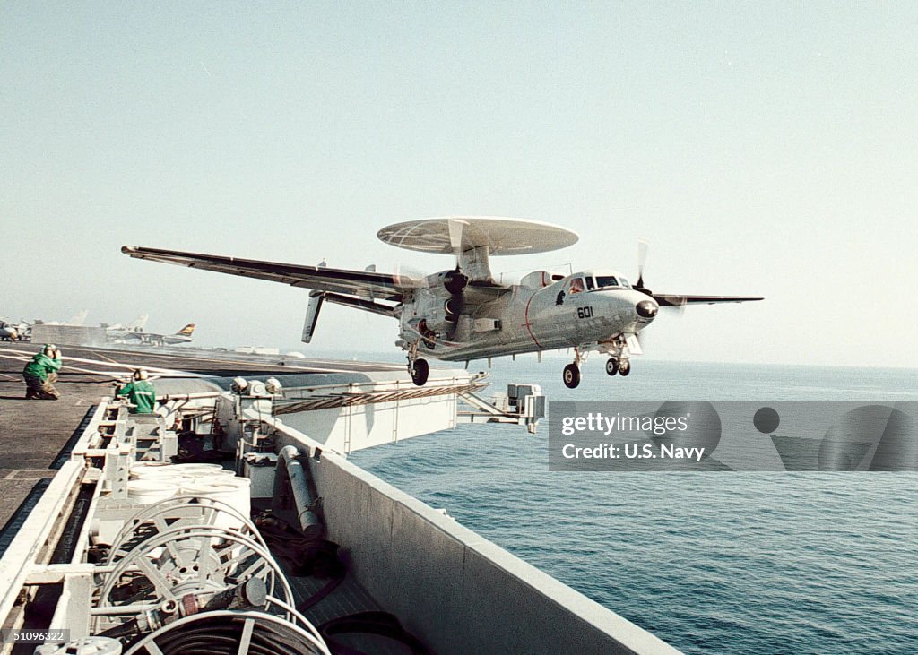 E 2C Hawkeye