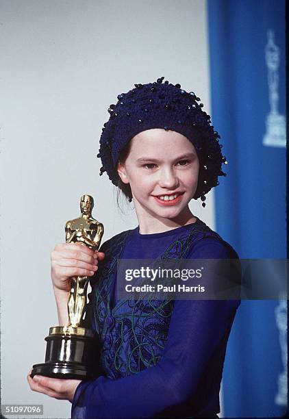 Anna Pasquin At 1994 Oscars,Winner For Piano-