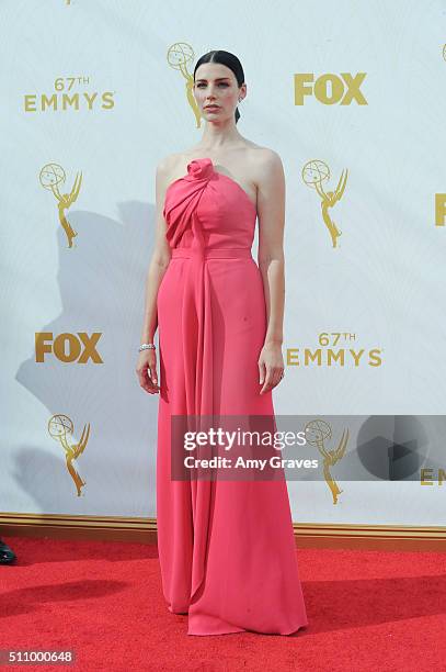 Jessica Pare attends the 67th Annual Primetime Emmy Awards on September 20, 2015 in Los Angeles, California.