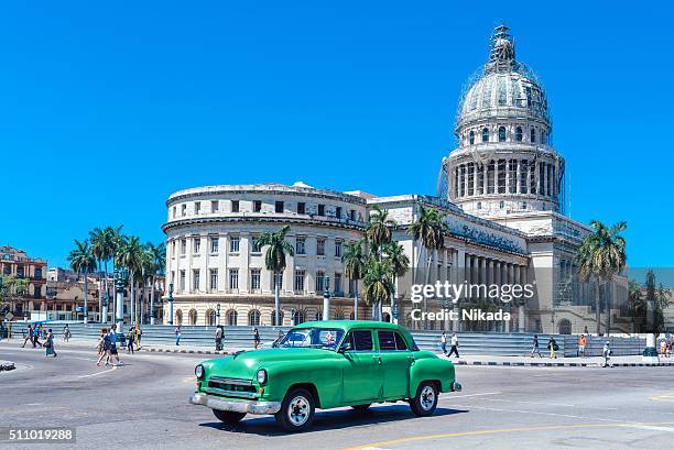 old green american car on havana street - 1950 2016 stock pictures, royalty-free photos & images