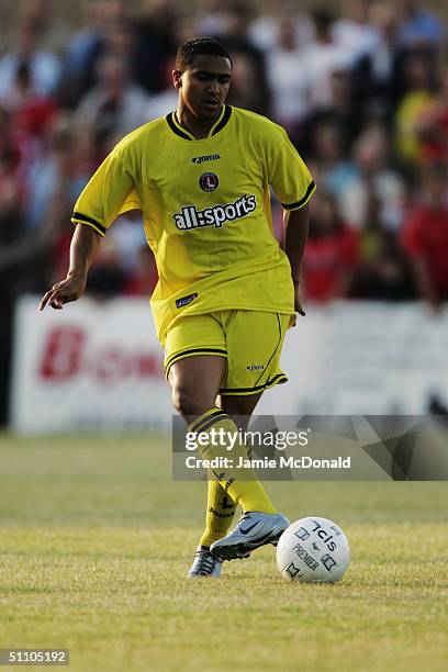 Jerome Thomas of Charlton Athletic in action during the Pre-Season Friendly match between Welling United and Charlton Athletic held on July 16, 2004...