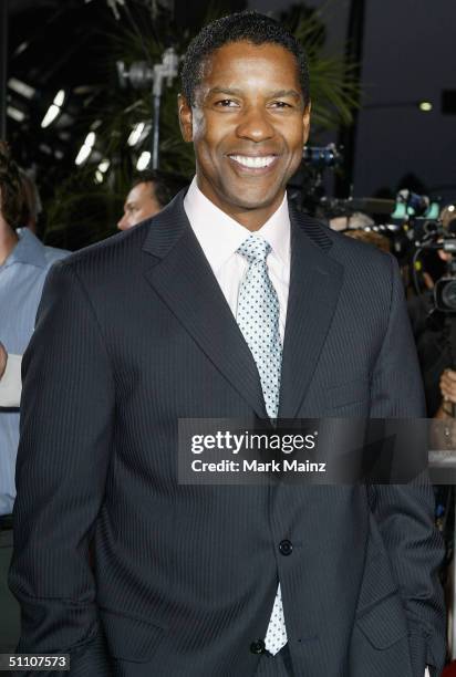 Actor Denzel Washington attends the premiere of "The Manchurian Candidate" on July 22, 2004 at the Samuel Goldwyn Theatre, in Los Angeles, California.