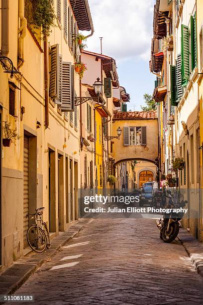 the quiet backstreets of florence, italy - florence ストックフォトと画像