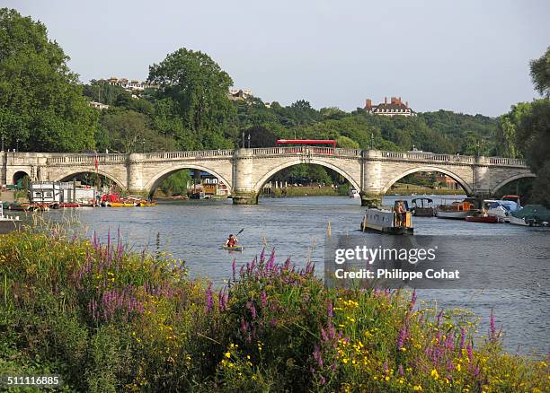 richmond upon thames - richmond upon thames photos et images de collection