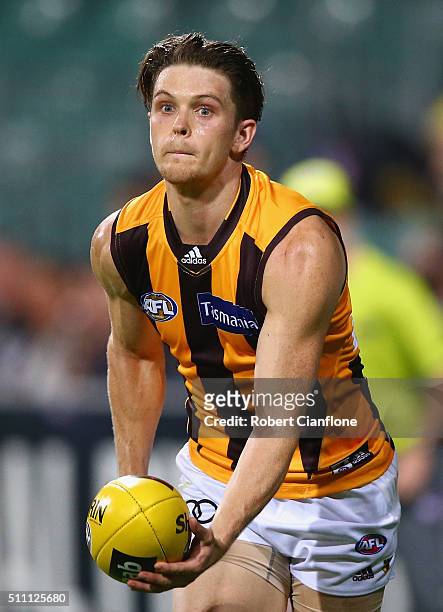 Taylor Duryea of the Hawks controls the ball during the 2016 AFL NAB Challenge match between the Hawthorn Hawks and the Carlton Blues at Aurora...