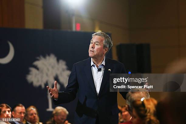 Republican presidential candidate Jeb Bush speaks to an audience of voters on February 18, 2016 in Columbia, South Carolina. Bush, who is running as...