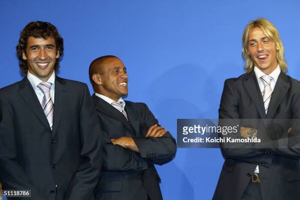 Raul, Roberto Carlos and Guti of Real Madrid are seen after a press conference at a hotel, on July 27, 2004 in Tokyo, Japan. Real Madrid is in Japan...