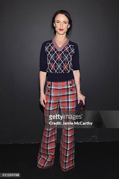 Actress Juliette Lewis attends the Marc Jacobs Fall 2016 fashion show during New York Fashion Week at Park Avenue Armory on February 18, 2016 in New...