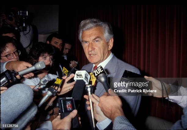 AUSTRALIAN PRIME MINISTER BOB HAWKE DURING THE FEDERAL ELECTION AT THE EASTEN SUBURB RSL.