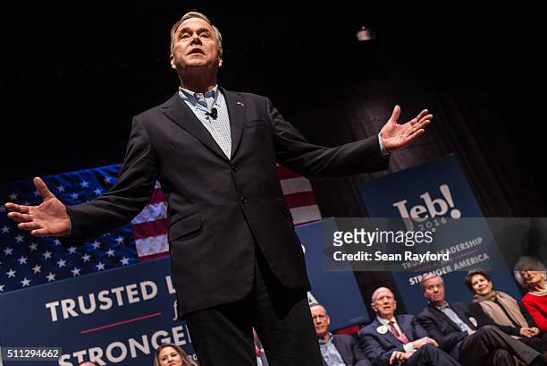 Republican presidential candidate Jeb Bush addresses the crowd at a campaign rally February 19, 2016 in Greenville, South Carolina. The South...