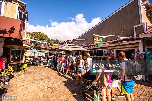 queue to the cafe in lahaina, maui, usa - restaurant queue stock pictures, royalty-free photos & images