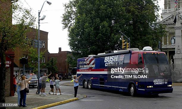 Bush Bus 218 Us Campaign Bush West Virginia Stock Photos, High-Res Pictures, and ...