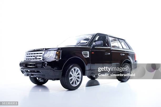 range rover sport model - range rover stock pictures, royalty-free photos & images