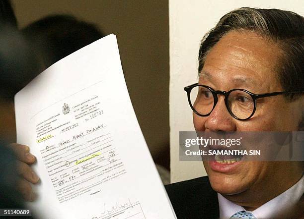 Kond Rafi Hom 3,496 Hong Kong Radio Stock Photos, High-Res Pictures, and Images ...