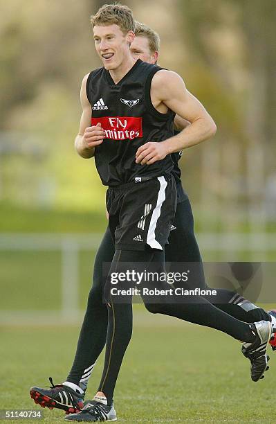 Justin Crowe Justin Crowe Photos and Premium High Res Pictures - Getty Images