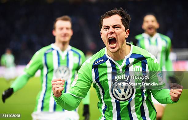 Marcel Schäfer of Wolfsburg celebrates scoring his goal during the Bundesliga match between Hertha BSC and VfL Wolfsburg at Olympiastadion on...