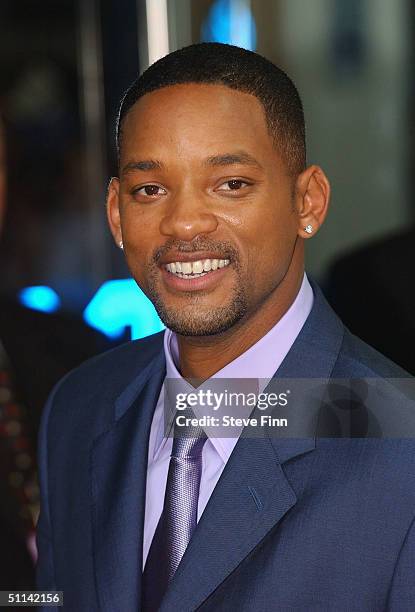 Will Smith arrives at the UK Premiere of "I, Robot" at Odeon Leicester Square on August 4, 2004 in London.