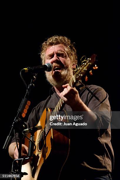 Glen Hansard performs on stage at Nuevo Apolo Theater on February 20, 2016 in Madrid, Spain.