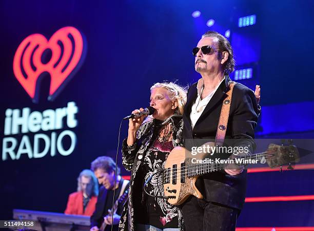 Recording artists Dale Bozzio and Prescott Niles of music group Missing Persons perform onstage during the first ever iHeart80s Party at The Forum on...