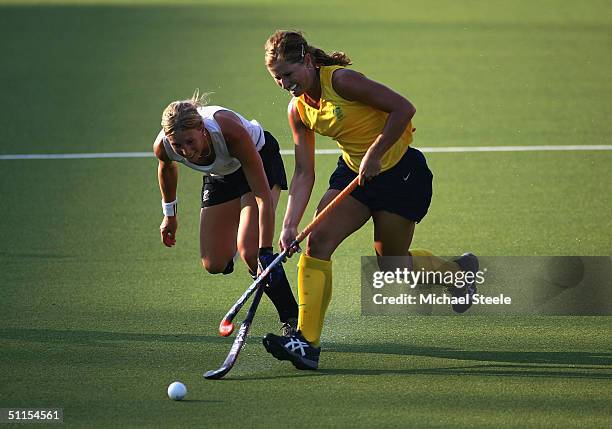 51 Julie Towers For Australia Stock Photos, HighRes Pictures, and