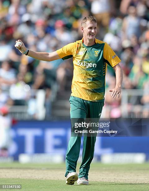 Chris Morris of South Africa celebrates dismissing Ben Stokes of England during the 2nd KFC T20 International match between South Africa and England...